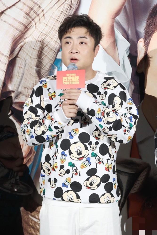探寻喜剧舞台上的璀璨之星，爱笑会议室演员介绍