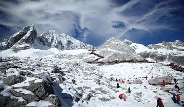 丽江玉龙雪山，时代瞩目下的自然瑰宝之旅